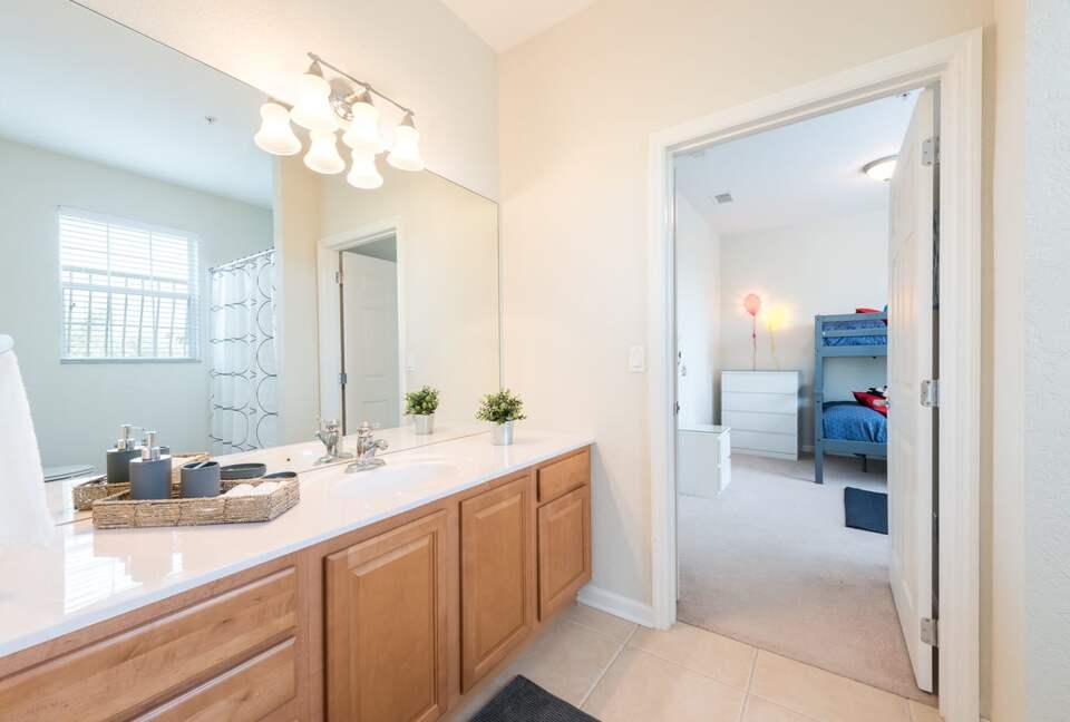 Beautiful Getaway Near Universal Parks and Convention Center - Orlando, Florida