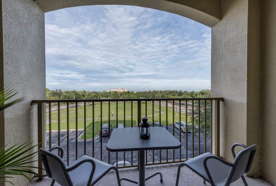 Beautiful Getaway Near Universal Parks and Convention Center - Orlando, Florida