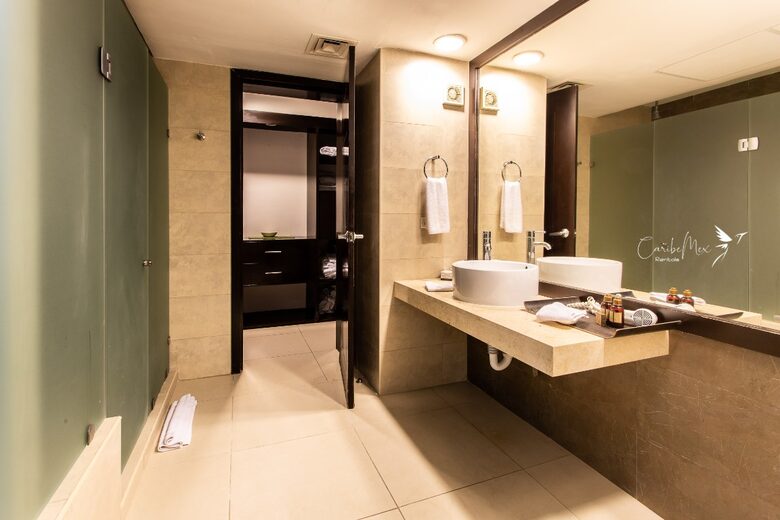 Luxurious Two-Bedroom Villa Steps Away from Mamitas Beach | Featuring a Private Pool - Playa del Carmen, Mexico