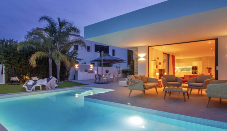 Villa Falco | Family-friendly modern getaway with private pool and yard - Alicante, Spain