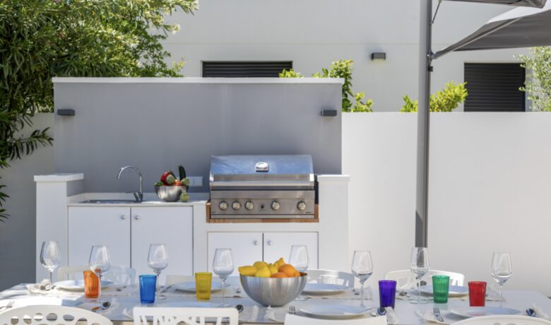 Villa Falco | Family-friendly modern getaway with private pool and yard - Alicante, Spain