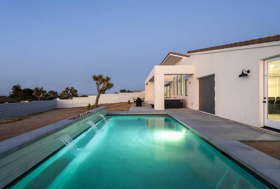 Peaceful Pueblo Modern Oasis | Spa + Game Room - Joshua Tree, California