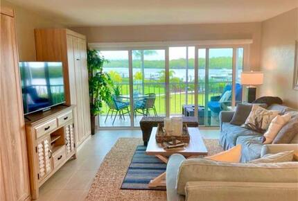 A Boater’s Dream | Waterfront Condo - Naples, Florida