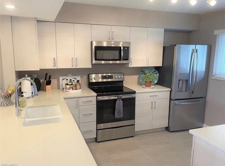 A Boater’s Dream | Waterfront Condo - Naples, Florida