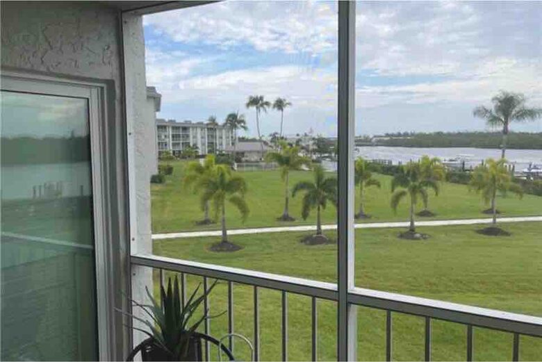A Boater’s Dream | Waterfront Condo - Naples, Florida