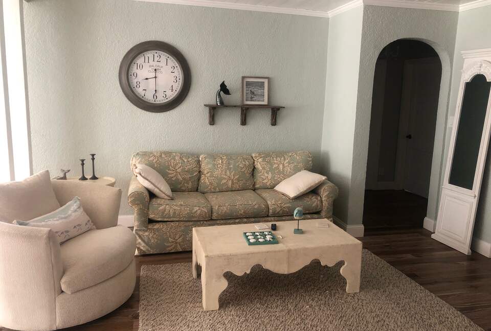 North Beach Beauty with a Pool - Clearwater Beach, Florida