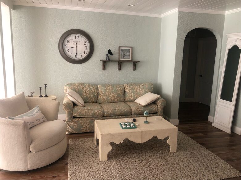 North Beach Beauty with a Pool - Clearwater Beach, Florida