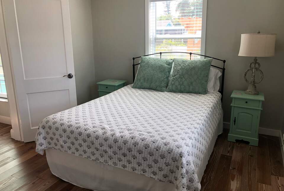 North Beach Beauty with a Pool - Clearwater Beach, Florida