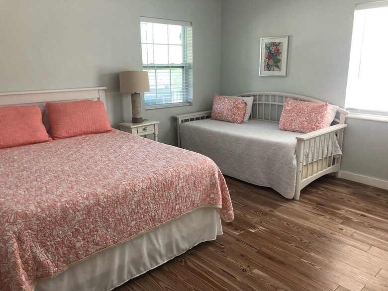 North Beach Beauty with a Pool - Clearwater Beach, Florida