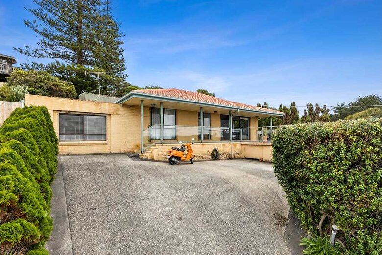 Beachfront Paradise - Lorne, Australia