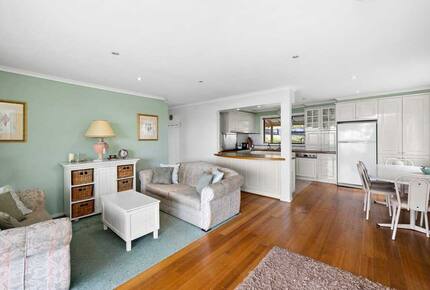 Beachfront Paradise - Lorne, Australia