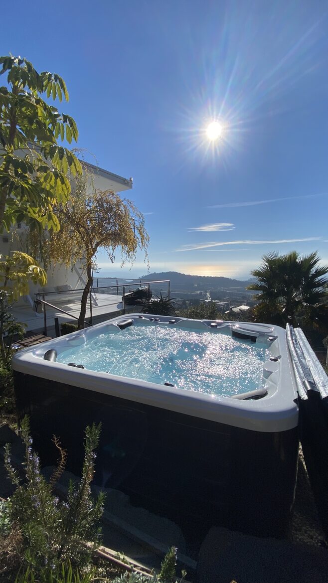 Ibiza style Barcelona (R) - Badalona, Spain