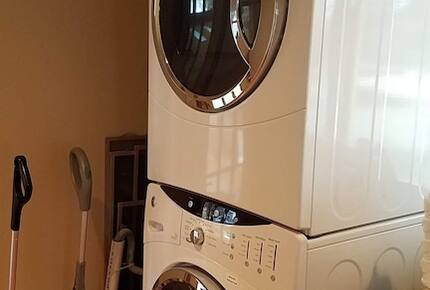 Abbey Marina Waterfront Home on Lake Geneva - Fontana, Wisconsin