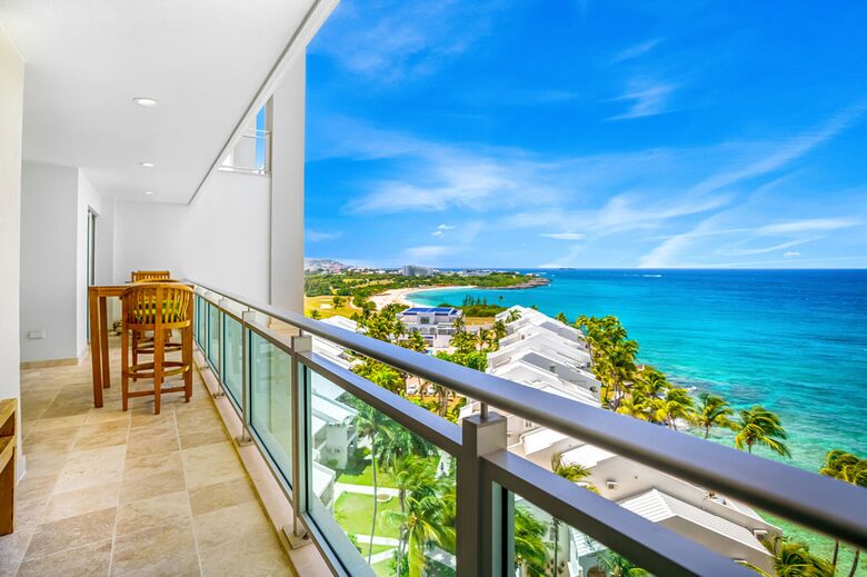 Beautifull Ocean Views with Cupecoy Beach and Mullet Bay