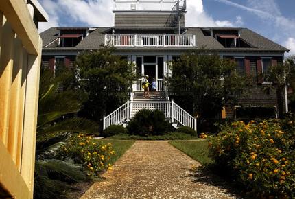 Sullivan's Island Ocean Villa - Sullivans Island, South Carolina
