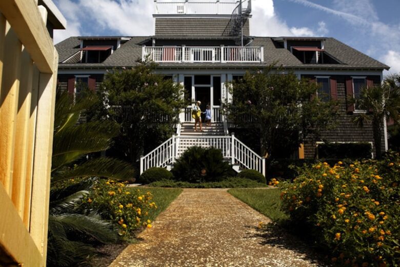 Sullivan's Island Ocean Villa - Sullivans Island, South Carolina