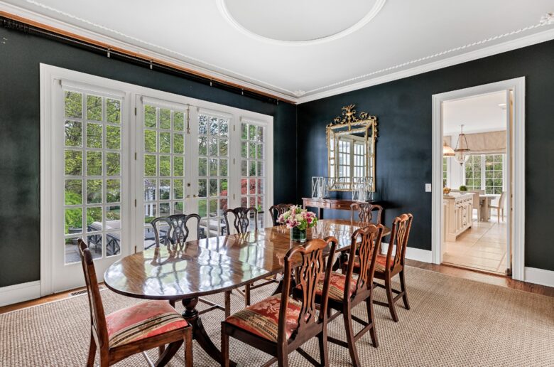 Centre Court Stunning Estate - Locust Valley, New York