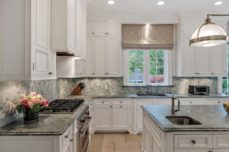 Centre Court Stunning Estate - Locust Valley, New York