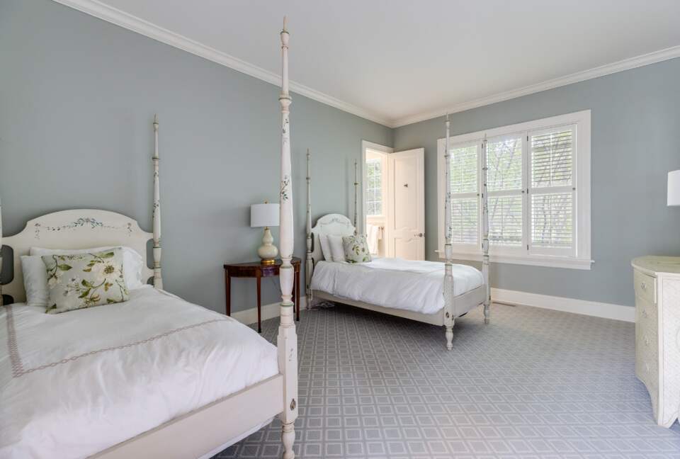 Centre Court Stunning Estate - Locust Valley, New York