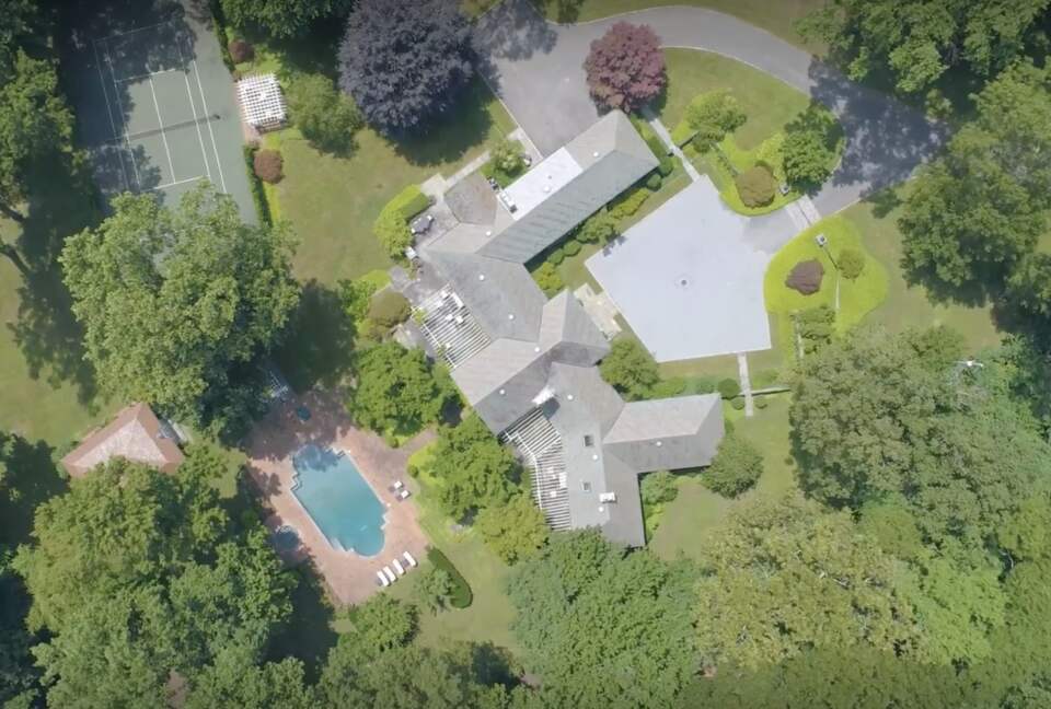 Centre Court Stunning Estate - Locust Valley, New York