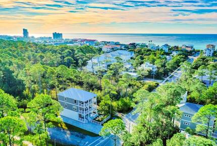 Beautiful Home with Private Pool, Firepit and 6 Seater Golf Cart! - Santa Rosa Beach, Florida