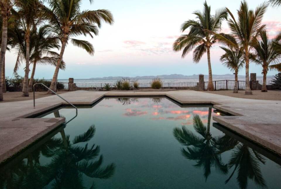 Luxurious Beachfront Home - Loreto, Mexico