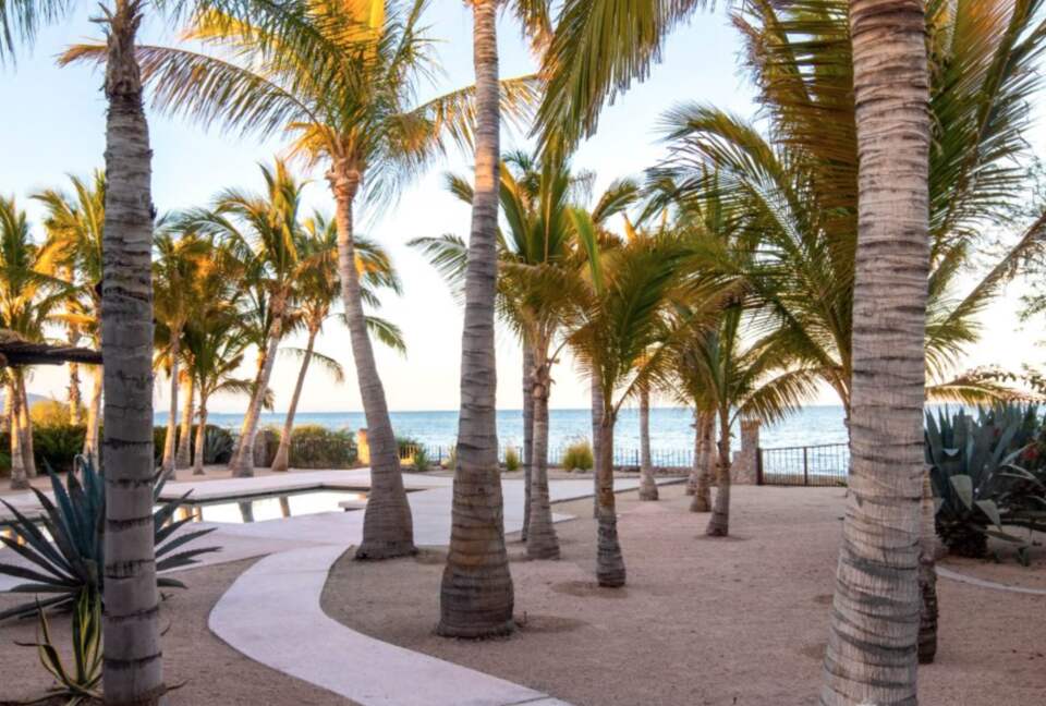 Luxurious Beachfront Home - Loreto, Mexico