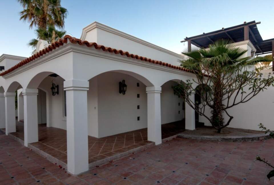 Luxurious Beachfront Home - Loreto, Mexico