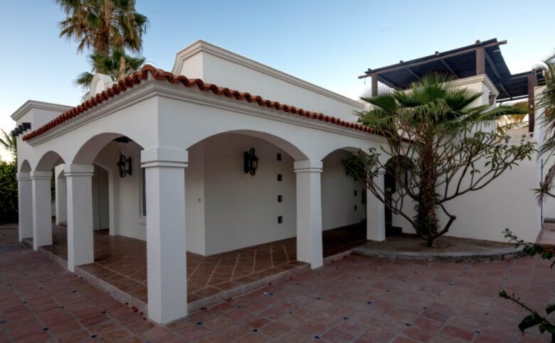 Luxurious Beachfront Home - Loreto, Mexico