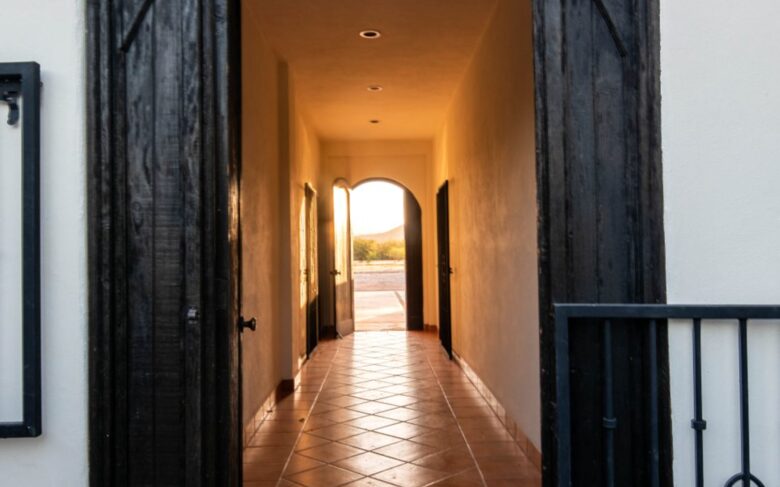 Luxurious Beachfront Home - Loreto, Mexico