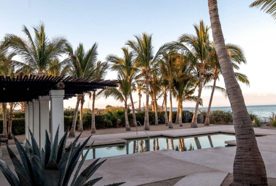 Luxurious Beachfront Home - Loreto, Mexico