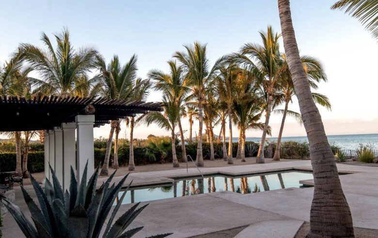 Luxurious Beachfront Home - Loreto, Mexico