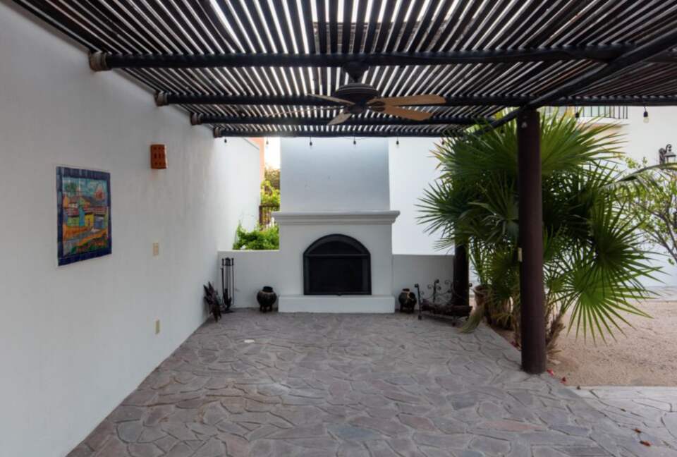 Luxurious Beachfront Home - Loreto, Mexico