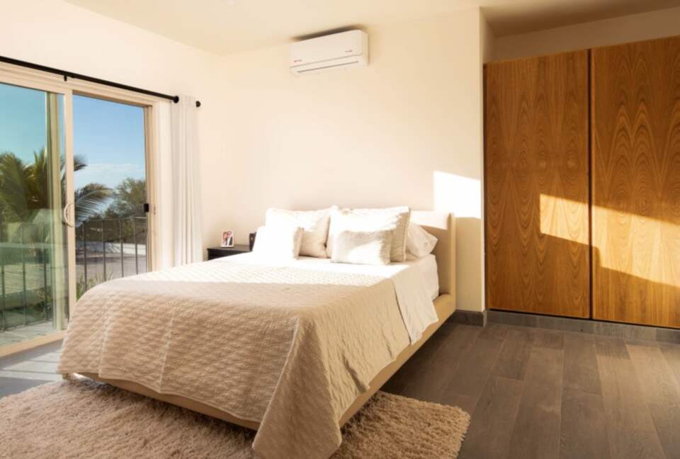 Luxurious Beachfront Home - Loreto, Mexico