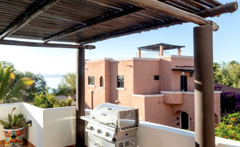 Luxurious Beachfront Home - Loreto, Mexico