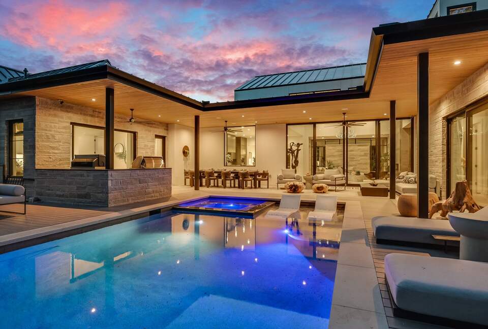 ABOVE - Austin Platinum - Austin, Texas