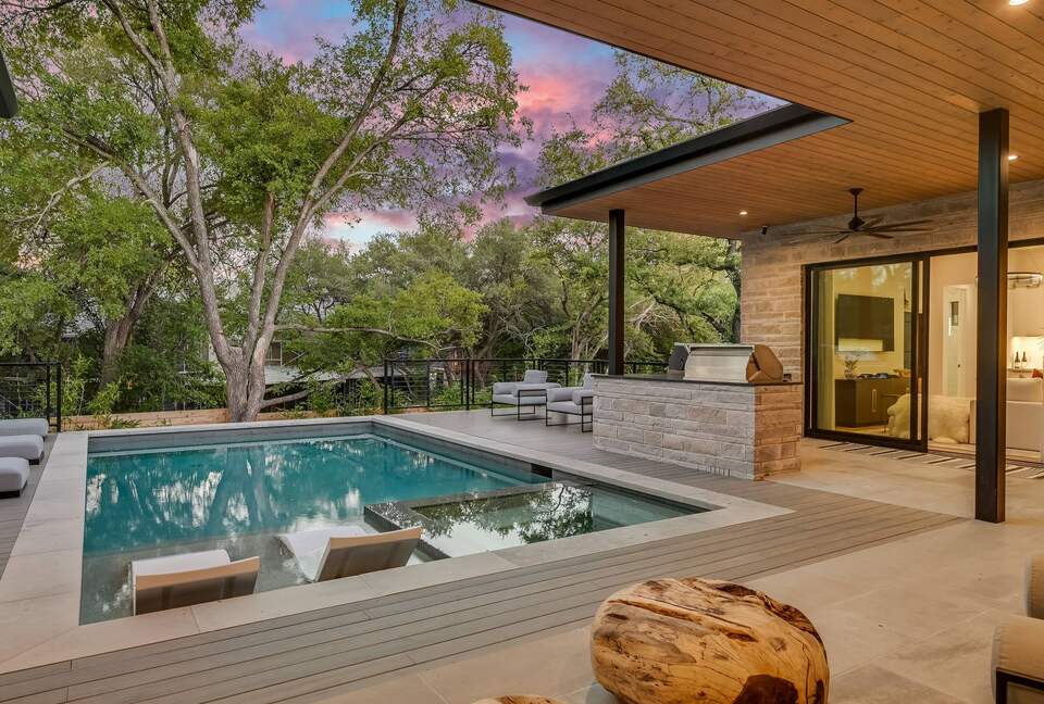ABOVE - Austin Platinum - Austin, Texas