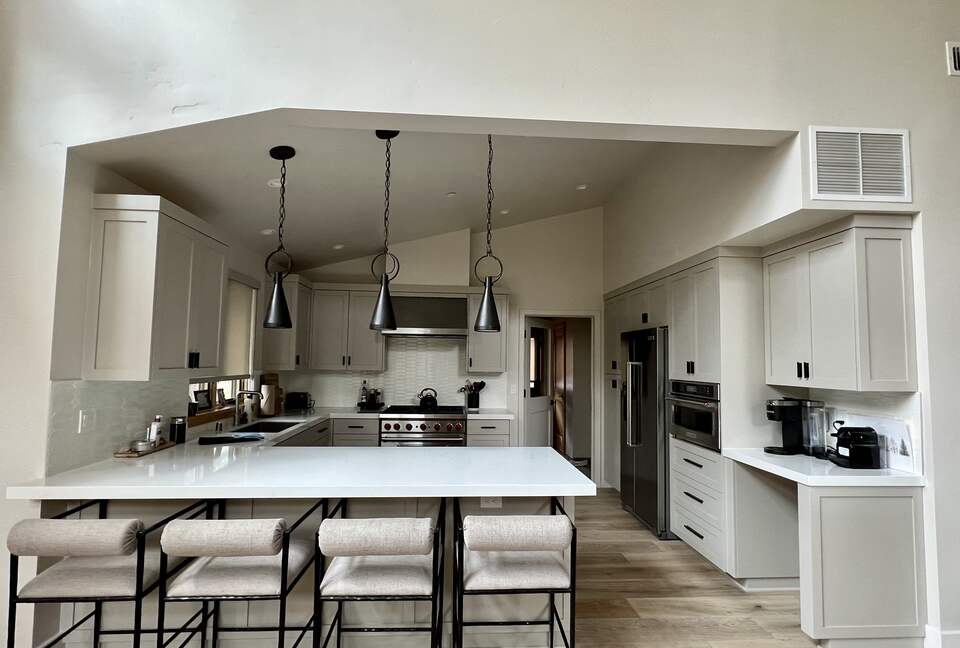 Mountain Modern Home Minutes From Ski Resorts and Lake Tahoe - Truckee, California