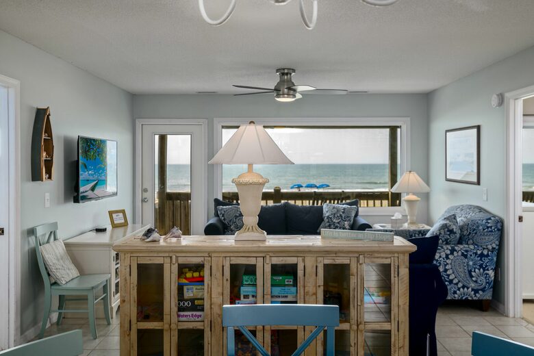 Holden Beach Oceanfront Retreat - Holden Beach, North Carolina
