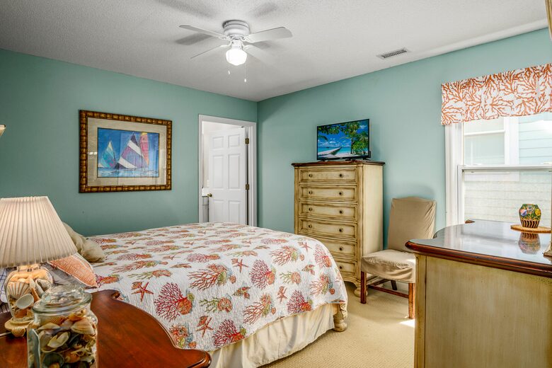 Holden Beach Oceanfront Retreat - Holden Beach, North Carolina