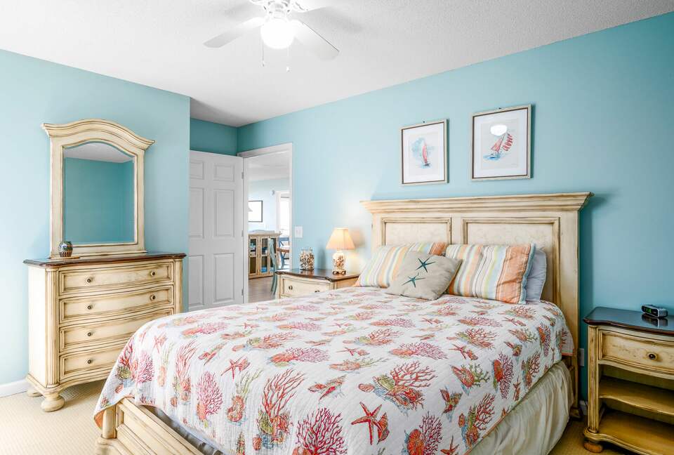 Holden Beach Oceanfront Retreat - Holden Beach, North Carolina