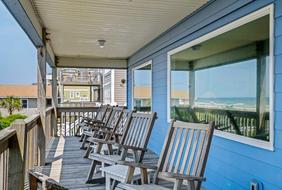 Holden Beach Oceanfront Retreat - Holden Beach, North Carolina