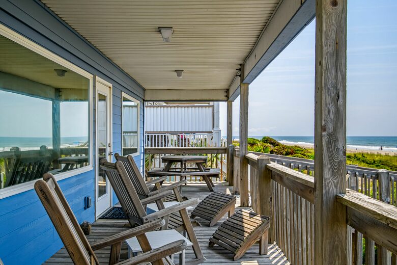 Holden Beach Oceanfront Retreat - Holden Beach, North Carolina