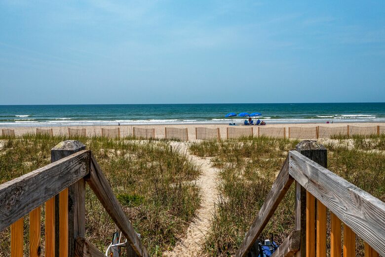 Holden Beach Oceanfront Retreat - Holden Beach, North Carolina