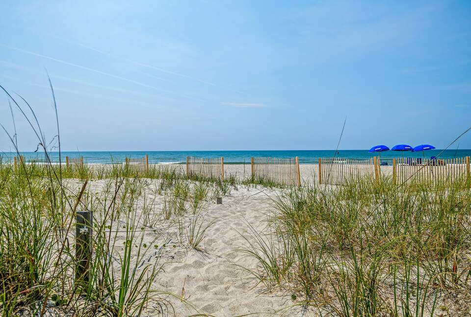 Holden Beach Oceanfront Retreat - Holden Beach, North Carolina