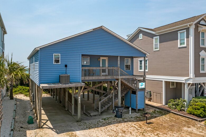 Holden Beach Oceanfront Retreat - Holden Beach, North Carolina