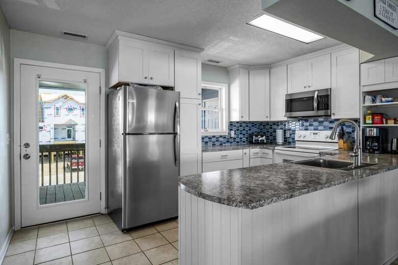 Holden Beach Oceanfront Retreat - Holden Beach, North Carolina