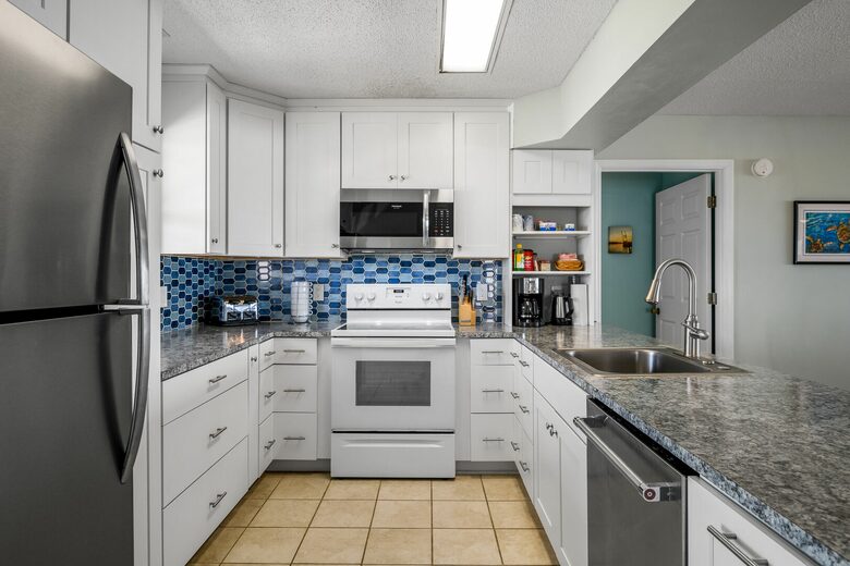 Holden Beach Oceanfront Retreat - Holden Beach, North Carolina