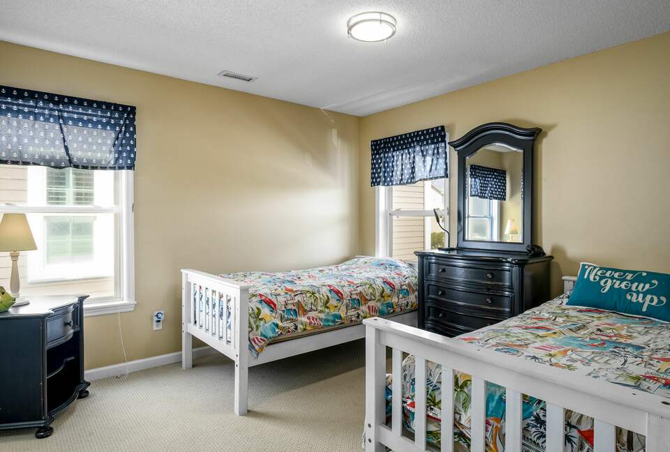 Holden Beach Oceanfront Retreat - Holden Beach, North Carolina