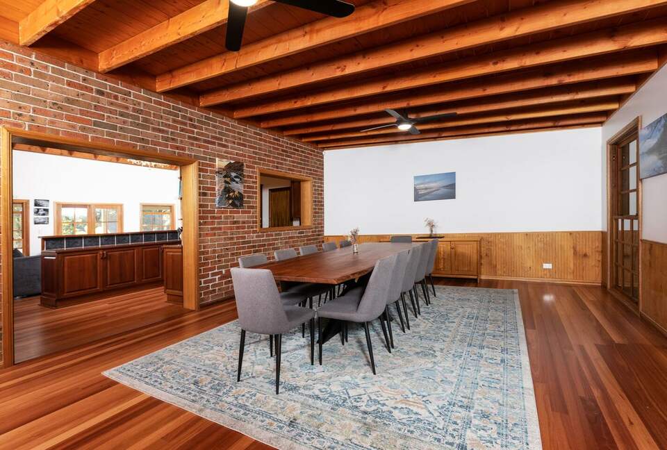 Sutherland Downs - Coomba Bay, Australia